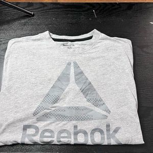 Men's Reebok T-shirt Size Large
